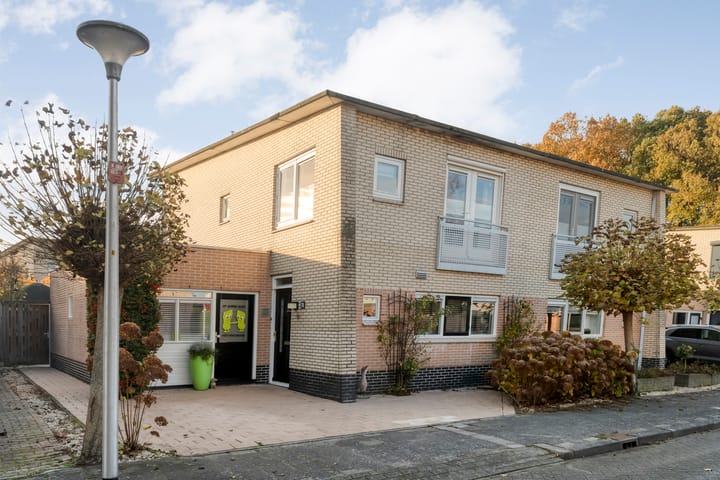 Photo 6 of Schermerhornstraat 74