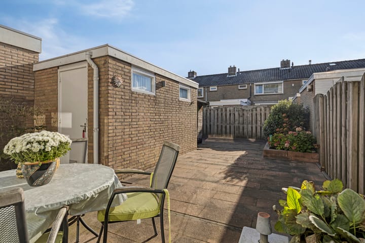 Photo 3 of Van Dam van Isseltstraat 7