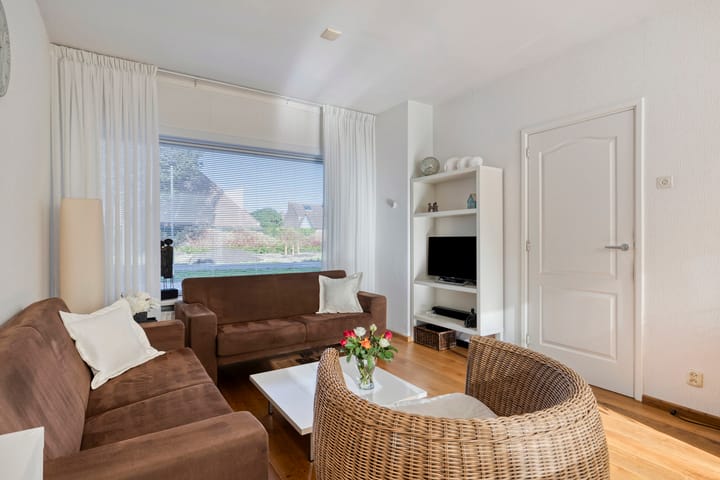 Photo 5 of Van Dam van Isseltstraat 7