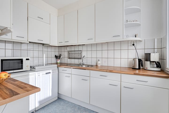 Photo 8 of Van Dam van Isseltstraat 7