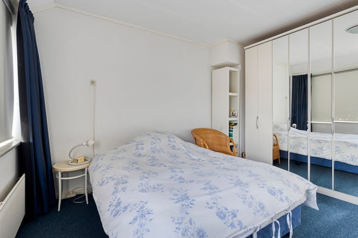 Photo 12 of Van Dam van Isseltstraat 7