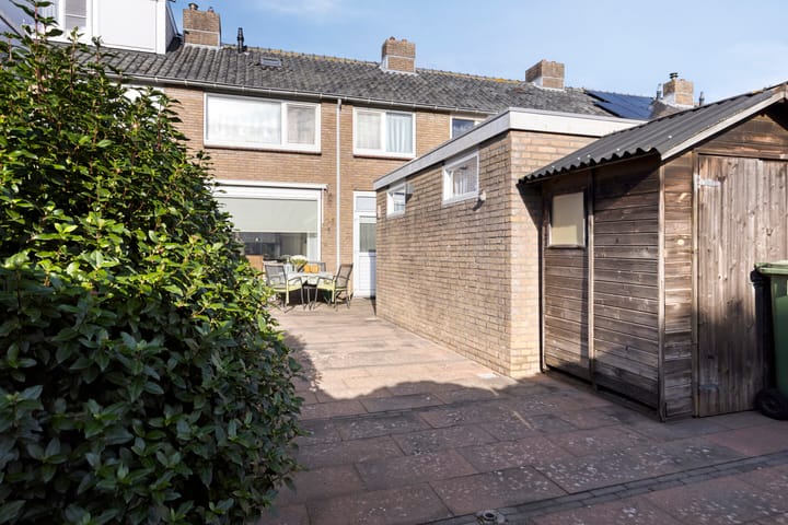 Photo 21 of Van Dam van Isseltstraat 7