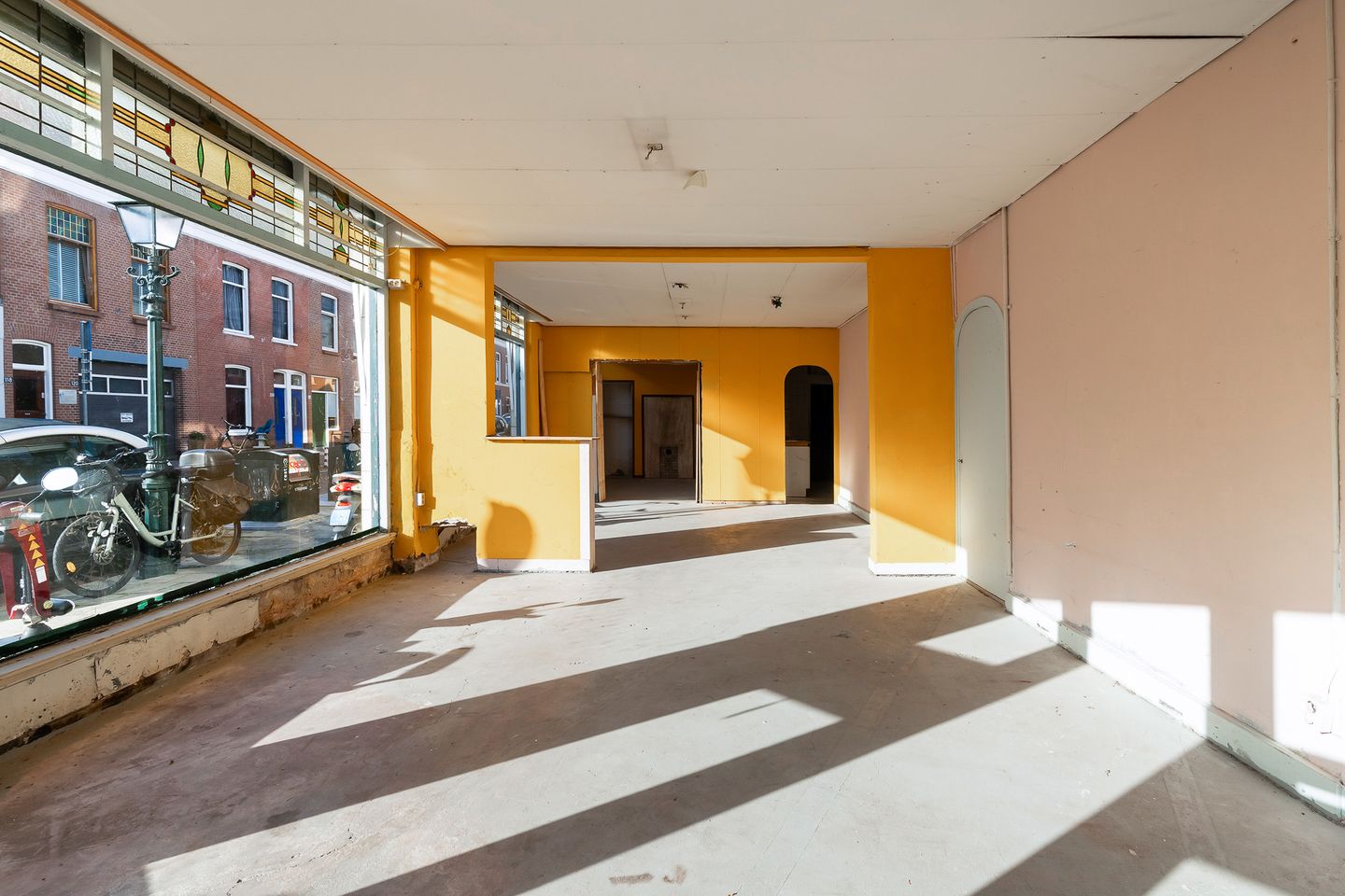 Bekijk foto 4 van Roggeveenstraat 143