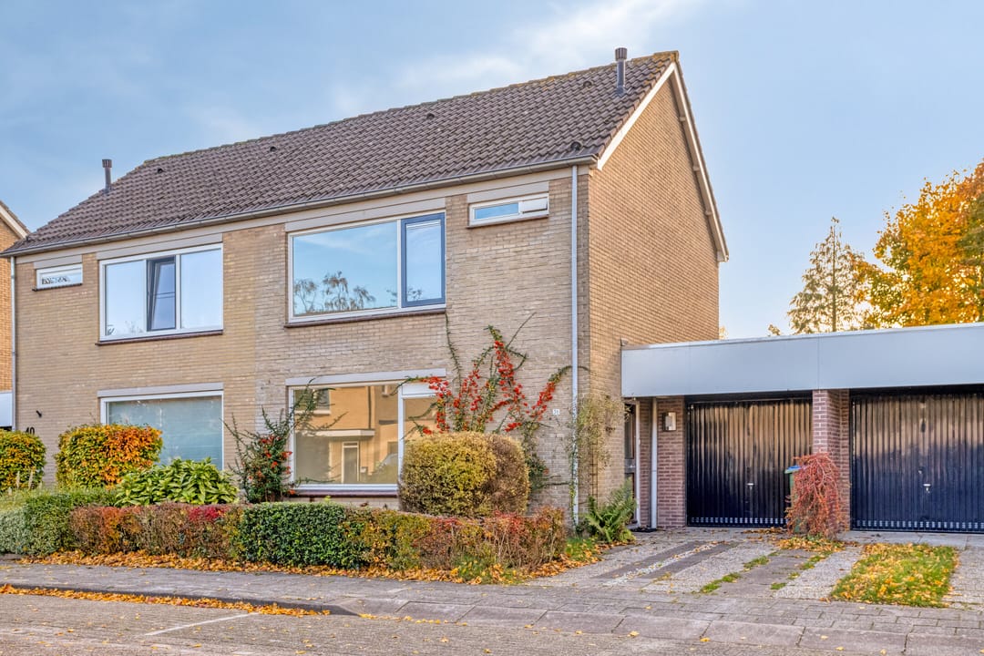 Photo 1 of Burgemeester van Grotenhuisstraat 38