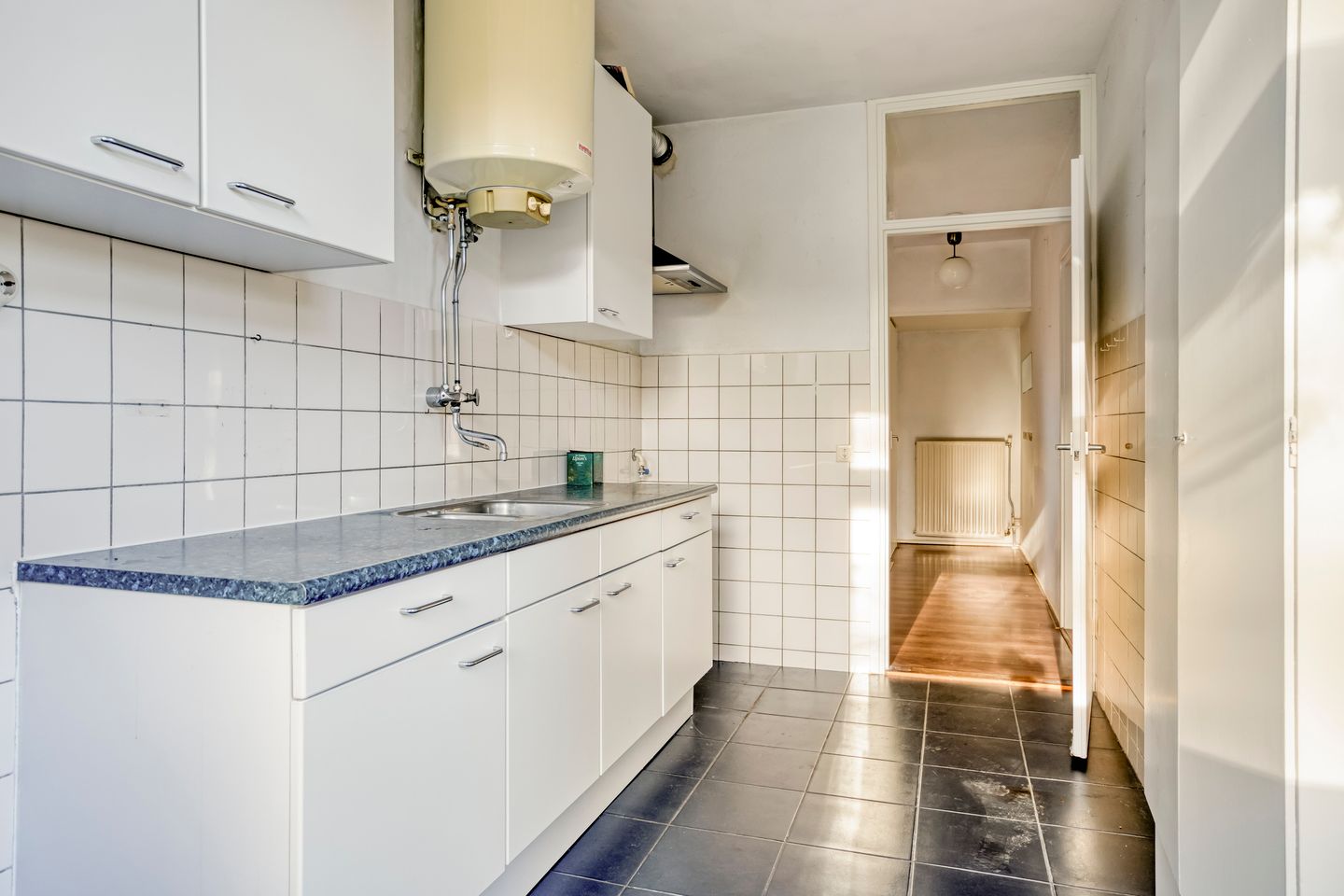 Photo 10 of Burgemeester van Grotenhuisstraat 38