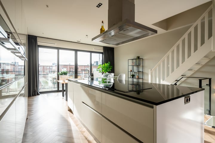 Photo 10 of Welnastraat 348