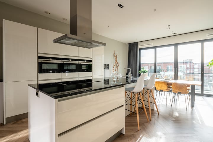 Photo 13 of Welnastraat 348