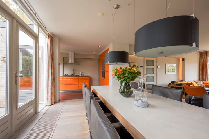 Photo 10 of Van Boetzelaerlaan 37