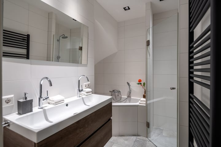 Photo 22 of Welnastraat 348