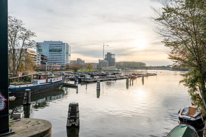 Photo 42 of Welnastraat 348