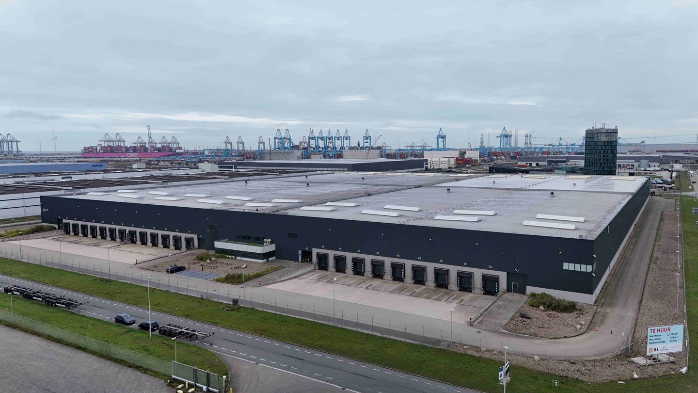 View photo 1 of Koerilenstraat 9