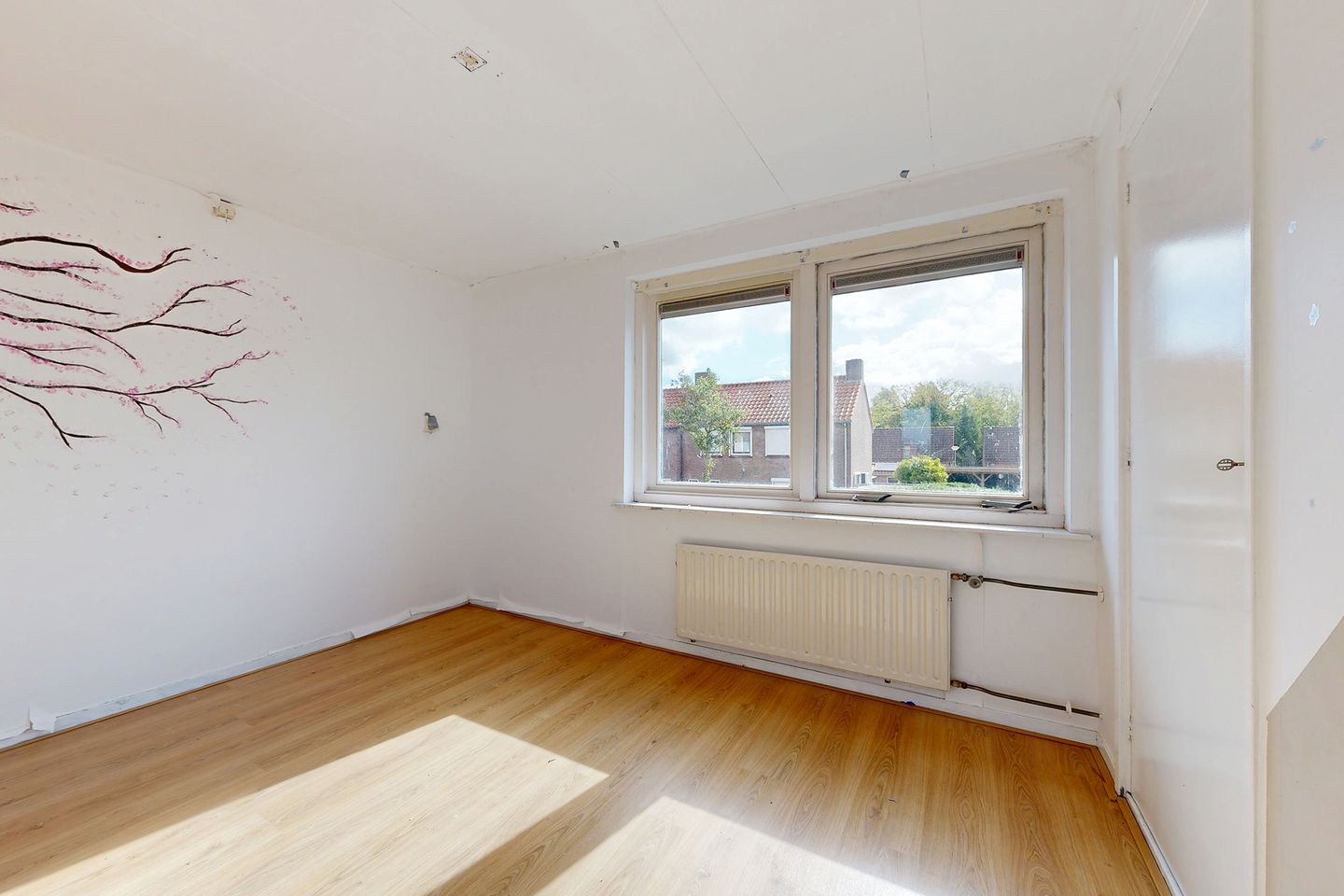 Photo 29 of Valenciennesstraat 40