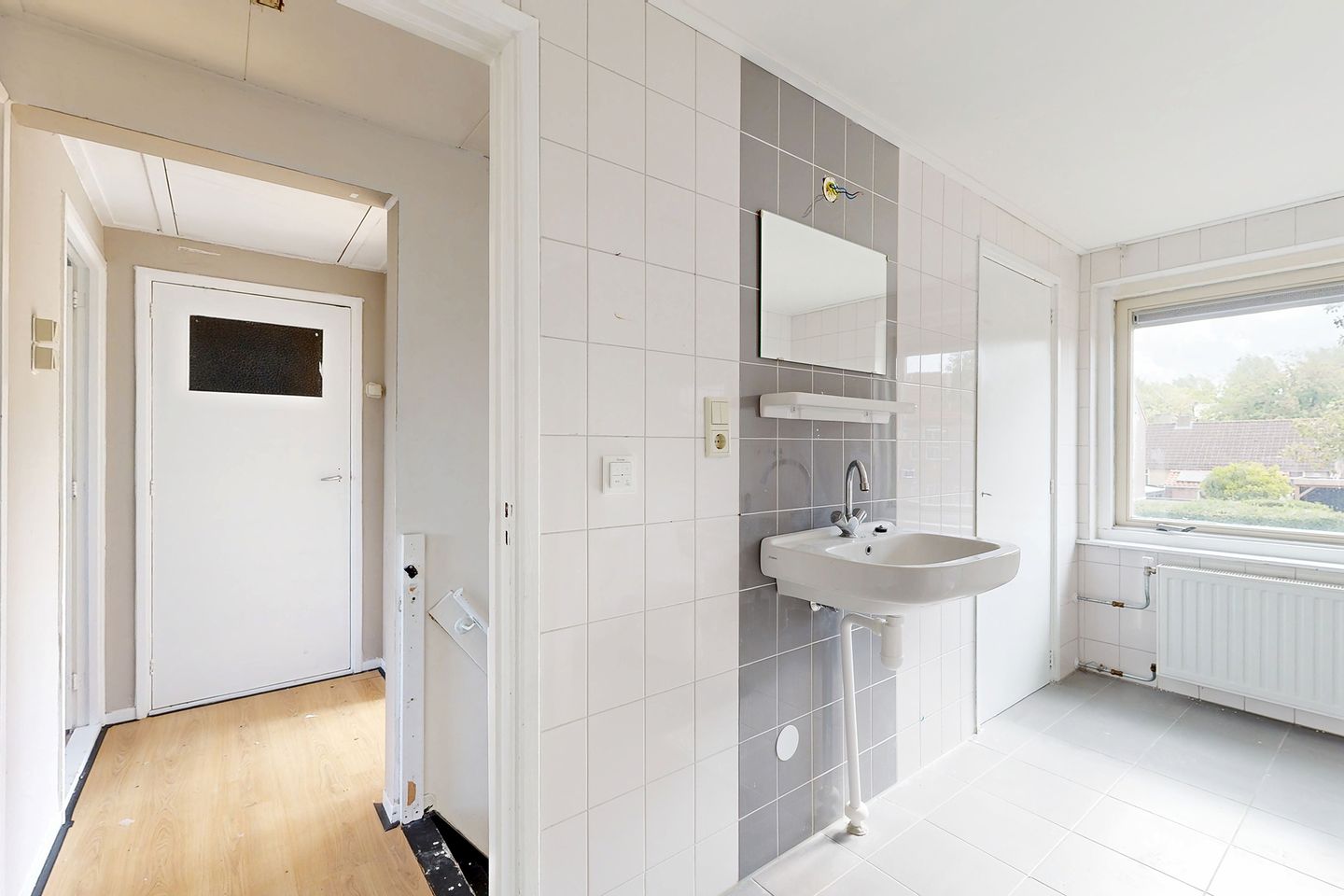 Photo 34 of Valenciennesstraat 40