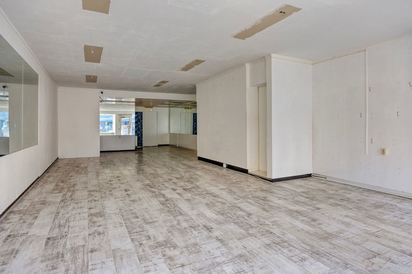 View photo 5 of Dracht 119