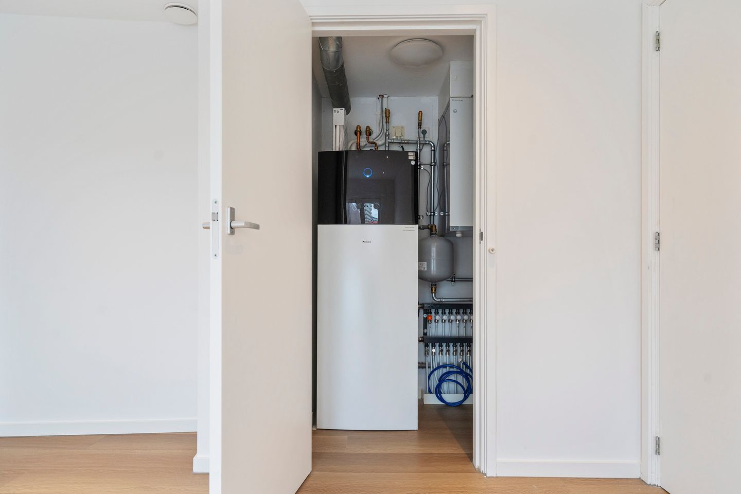 Foto 10 van Haltestraat 27-B