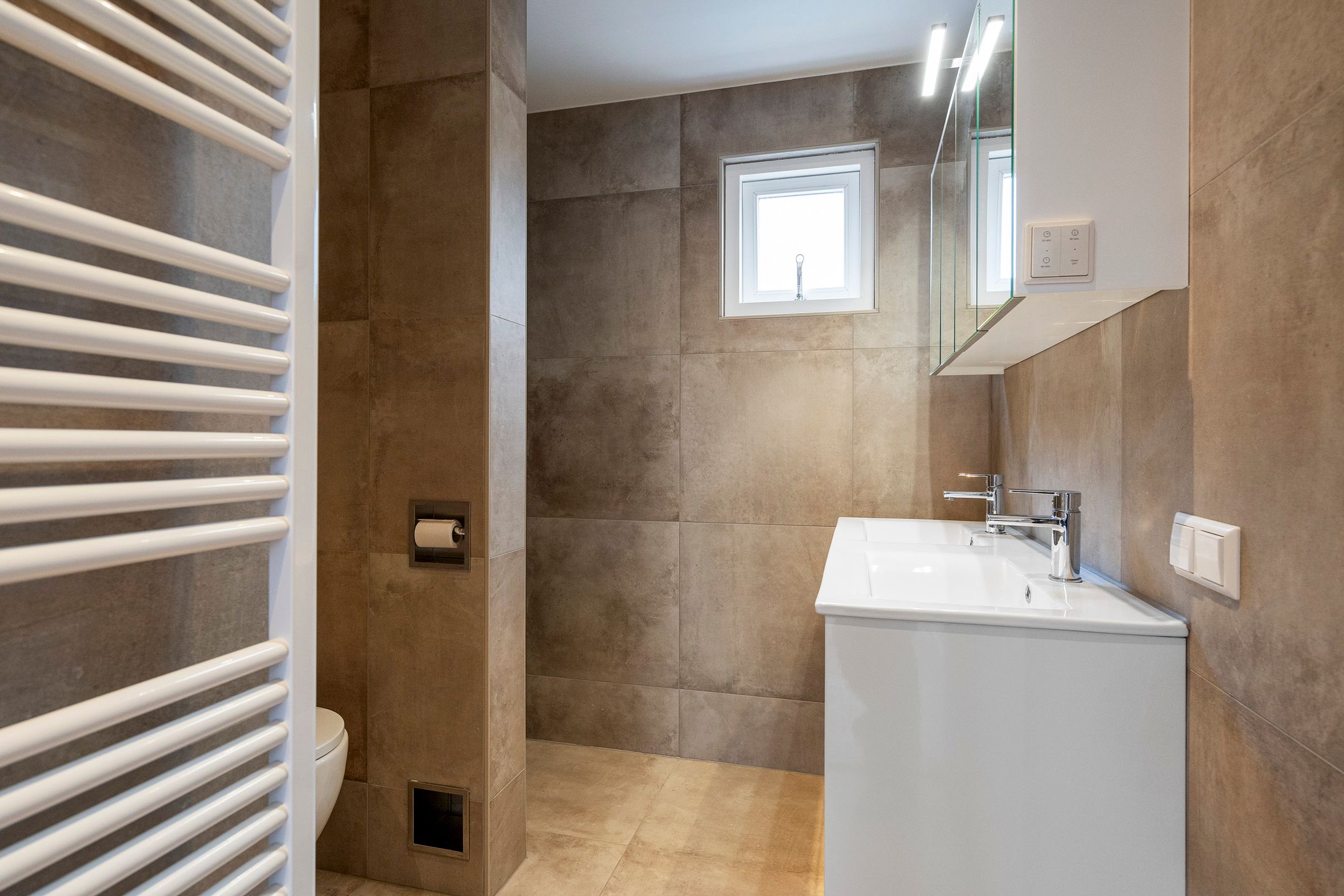 Foto 21 van Haltestraat 27-B