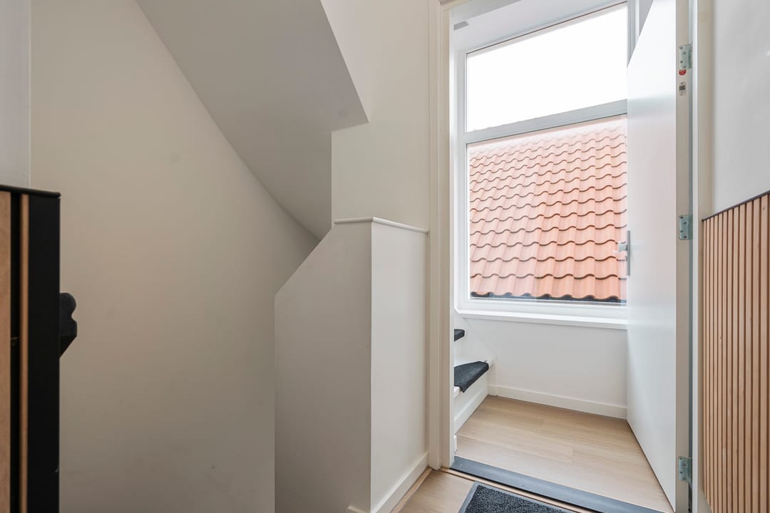 Foto 28 van Haltestraat 27-B