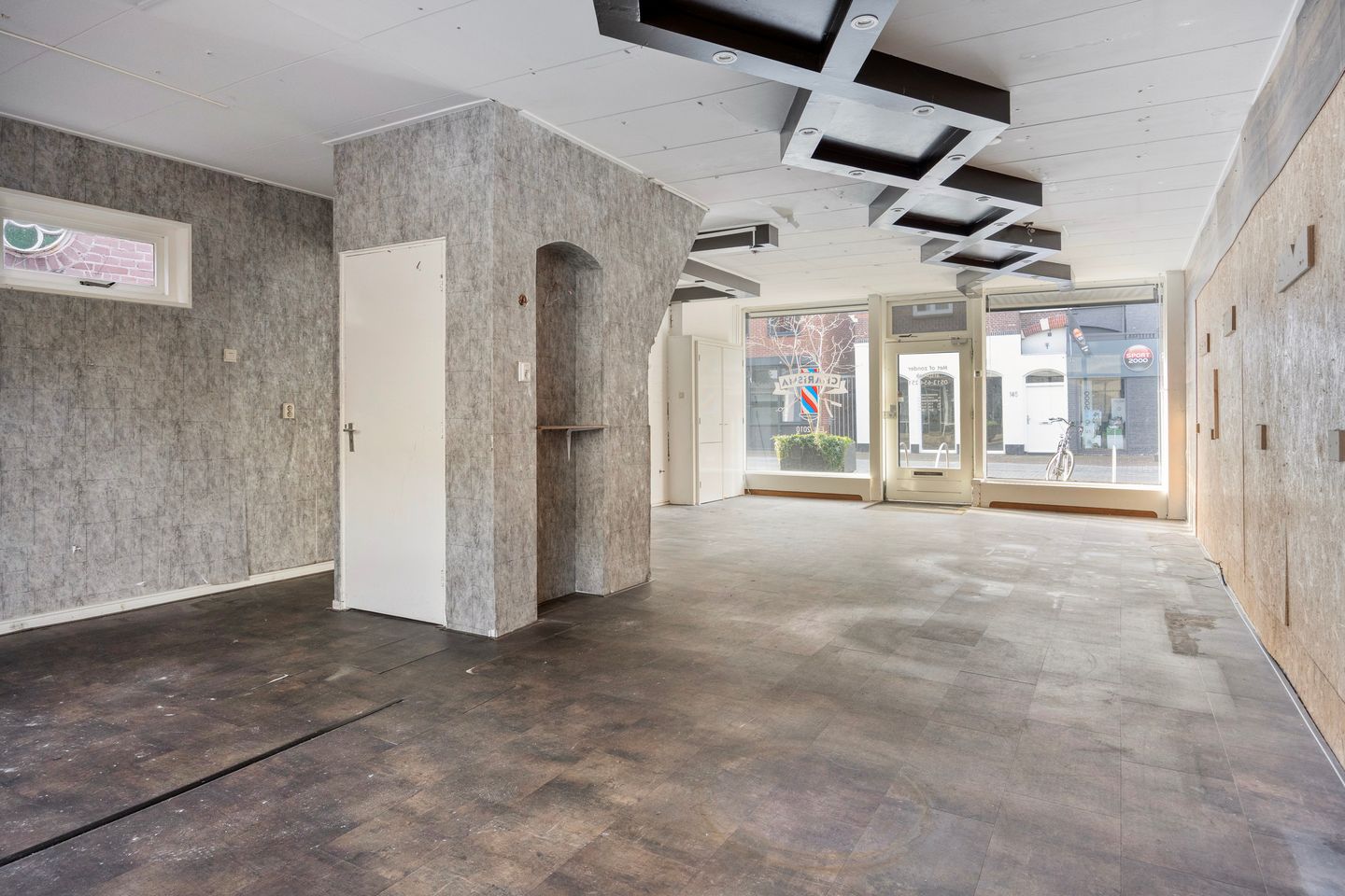 View photo 4 of Dracht 121