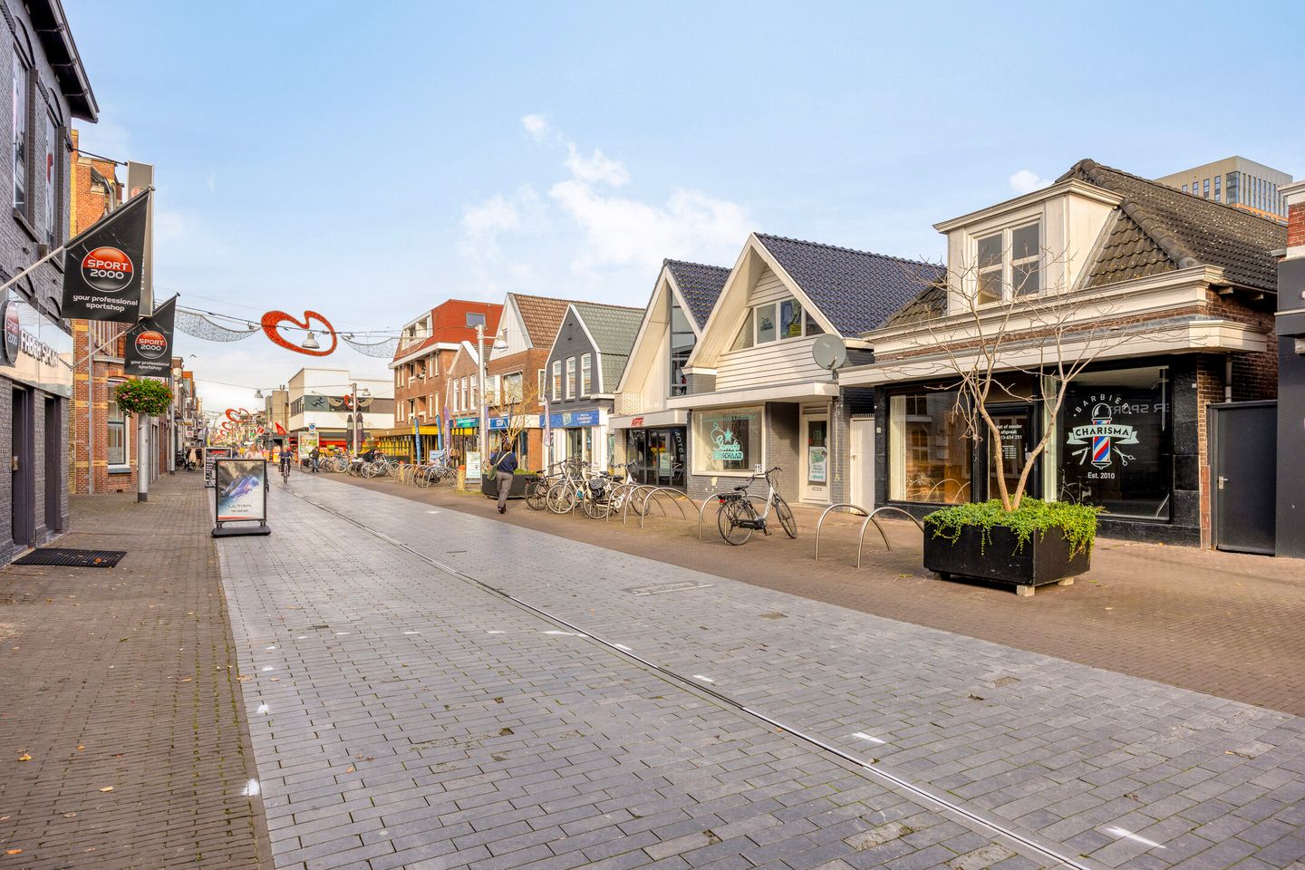 View photo 3 of Dracht 121