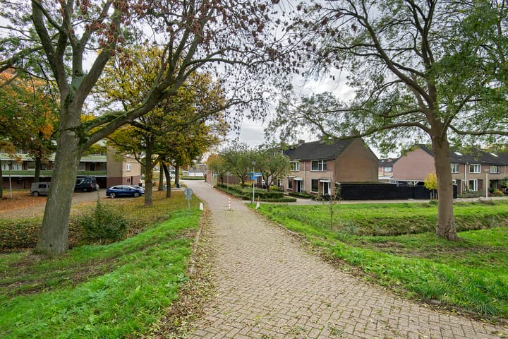 Photo 6 of Burgemeester Schefferstraat 2