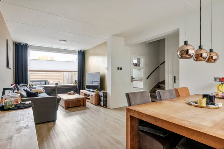 Photo 15 of Burgemeester Schefferstraat 2