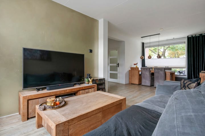 Photo 18 of Burgemeester Schefferstraat 2