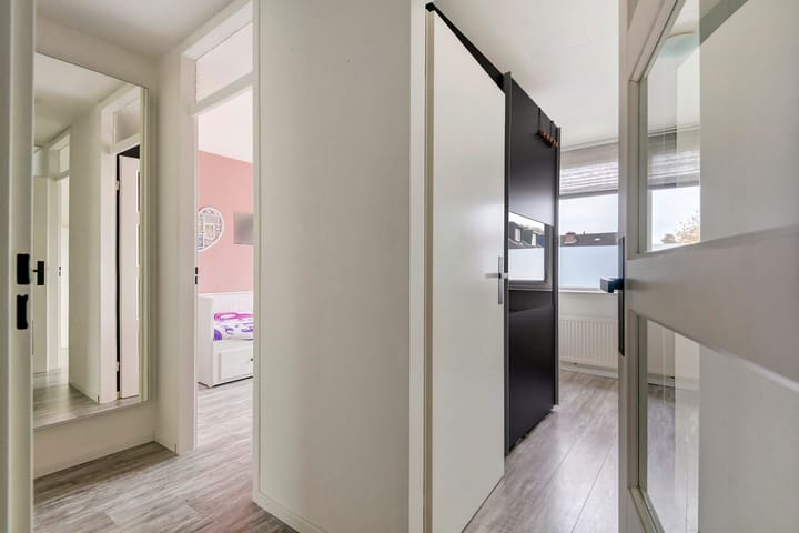 Photo 29 of Burgemeester Schefferstraat 2