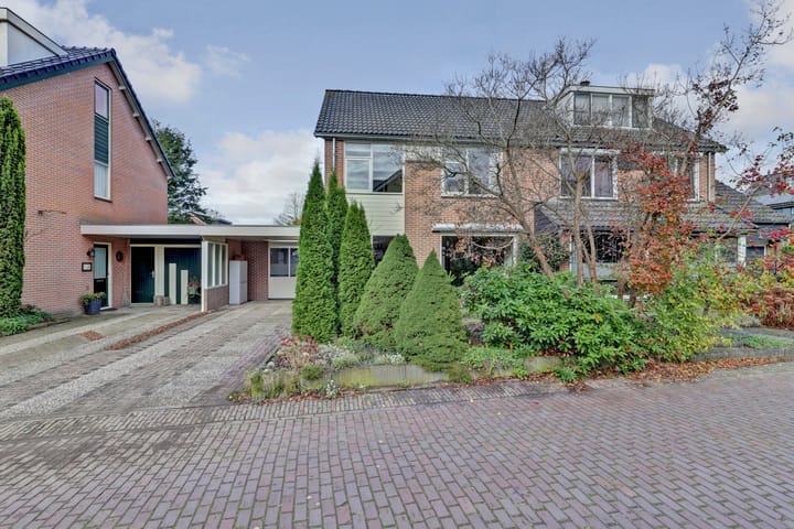 Photo 5 of Meidoornlaan 22