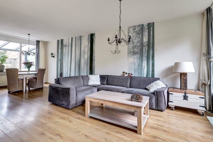 Foto 10 van Meidoornlaan 22