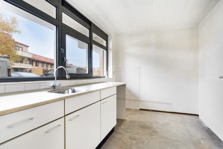 Photo 18 of Johannes Vermeerstraat 132