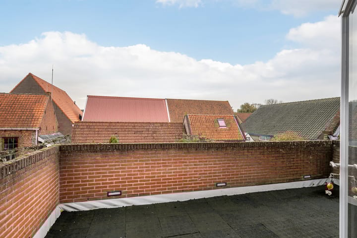 Foto 28 van Voorstraat 6