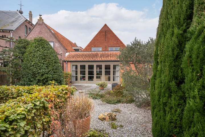 Foto 5 van Voorstraat 6