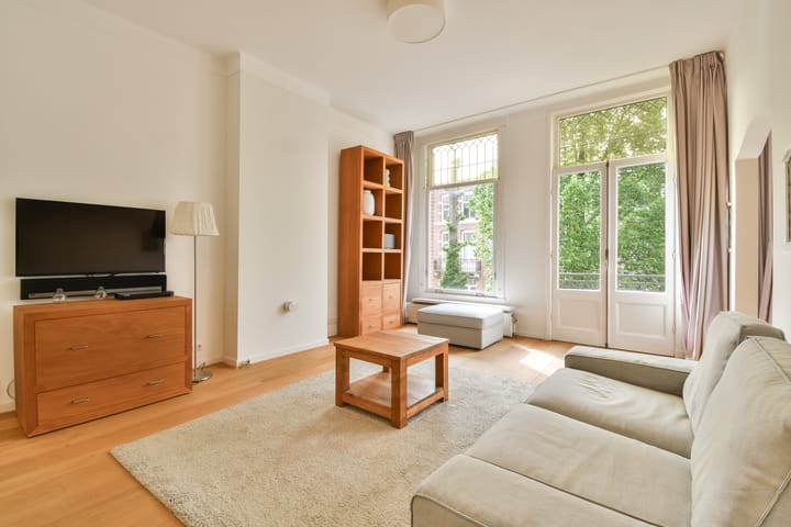 Photo 3 of Johannes Verhulststraat 60-2