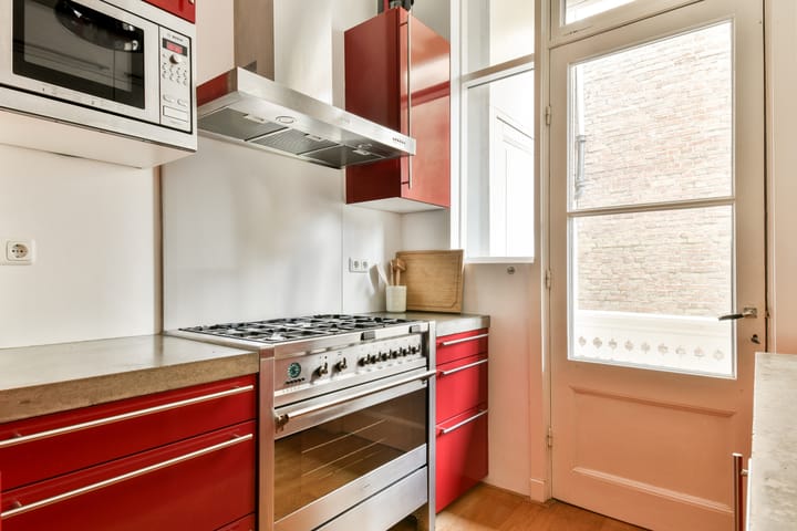 Photo 18 of Johannes Verhulststraat 60-2