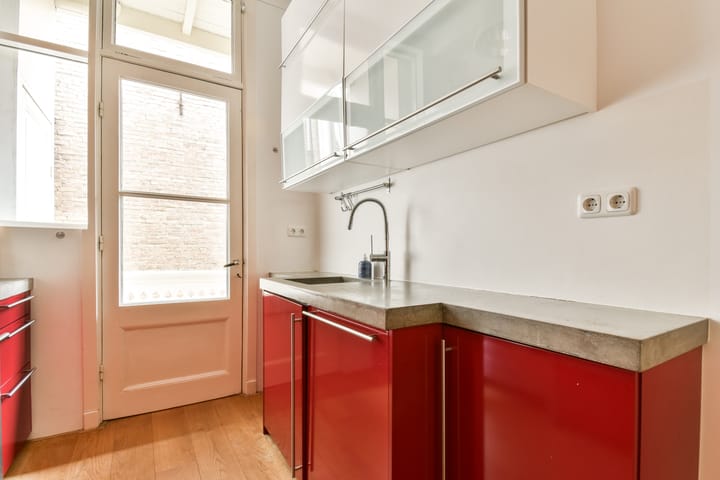 Photo 19 of Johannes Verhulststraat 60-2