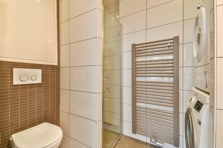 Photo 24 of Johannes Verhulststraat 60-2