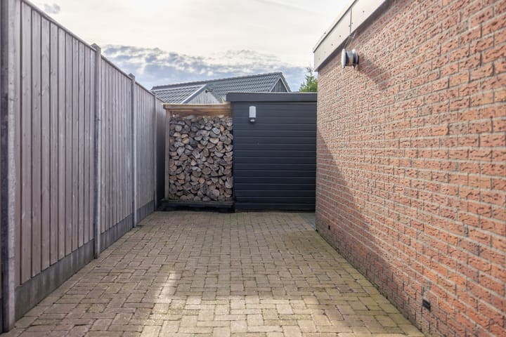 Foto 43 van Ds. Zylstrawei 14