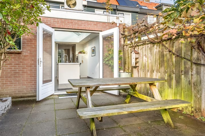 Photo 24 of Ambonstraat 78