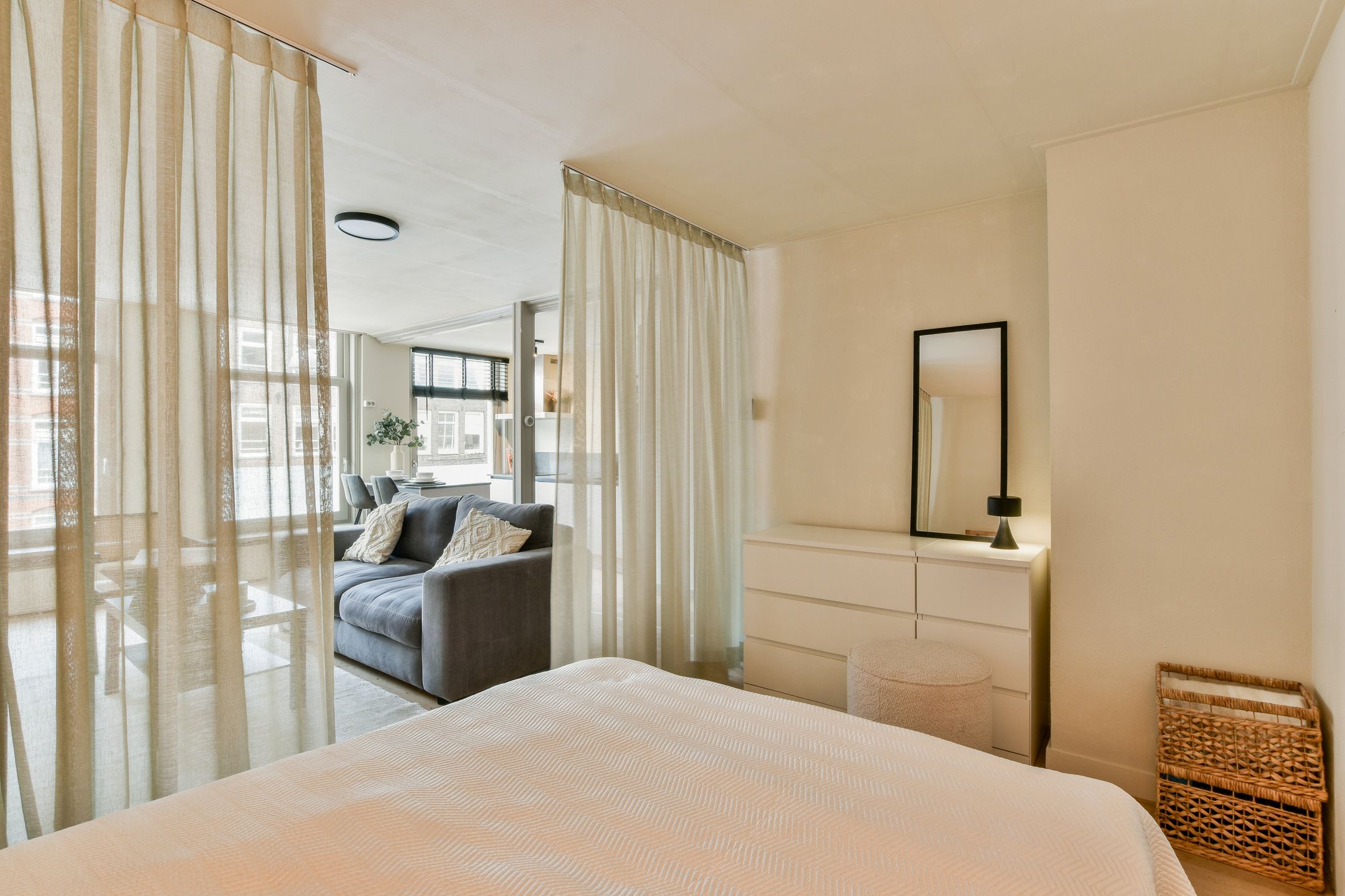 Foto 9 van Albert Cuypstraat 166-C