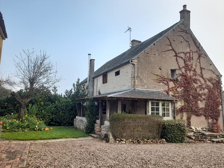 Foto 2 van Rue Des Prés 6