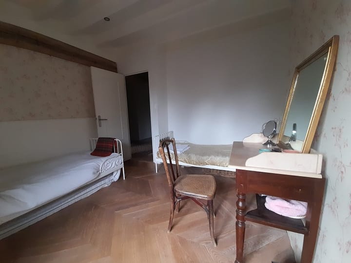 Foto 8 van Rue Des Prés 6