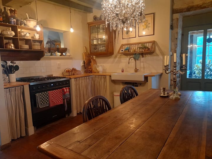 Foto 12 van Rue Des Prés 6