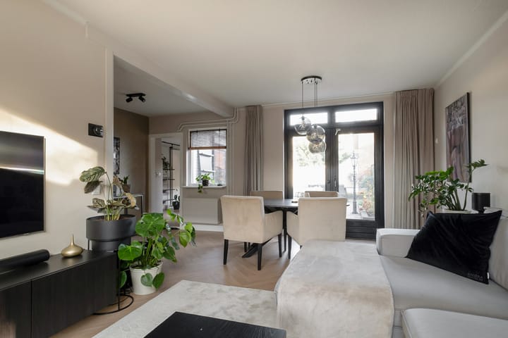 Foto 9 van Kortenaerstraat 8