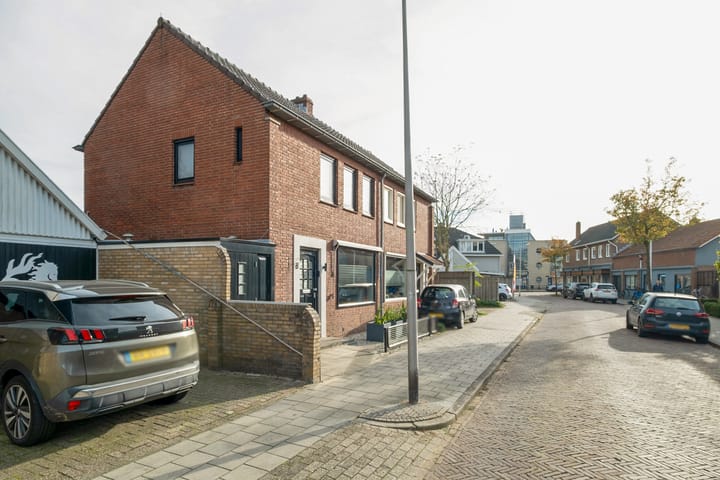 Foto 28 van Kortenaerstraat 8