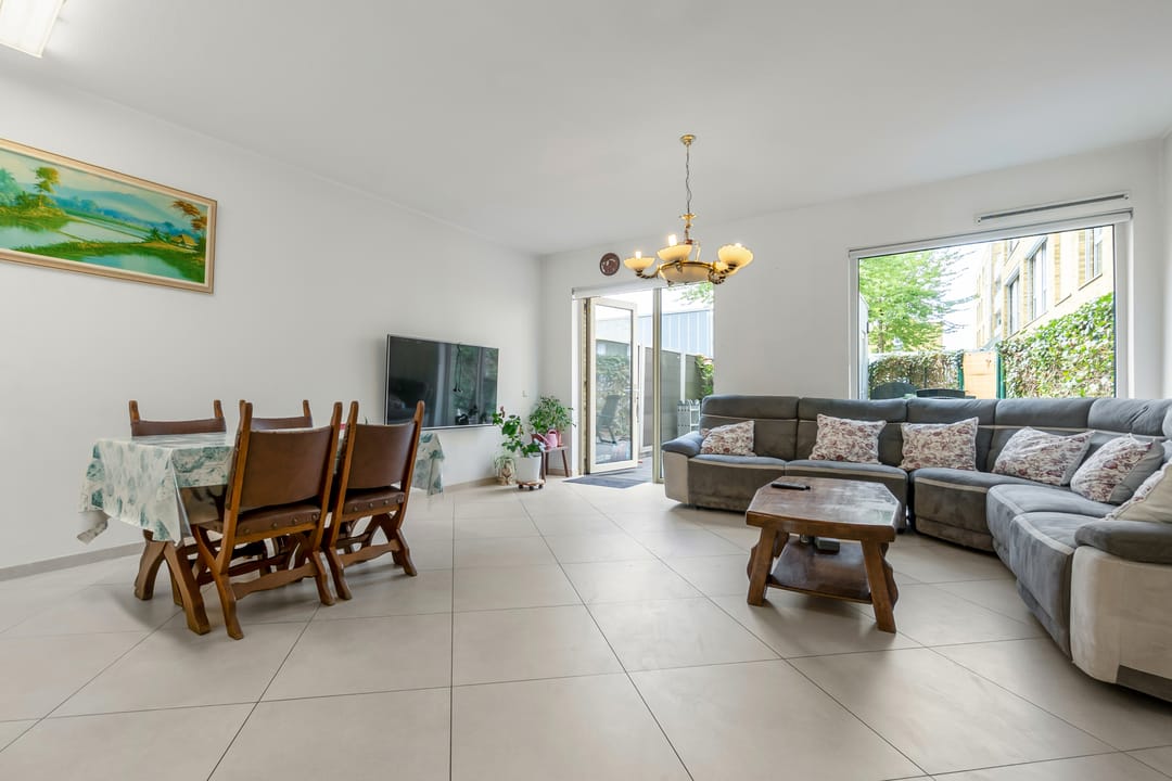 Photo 22 of Onyxstraat 12