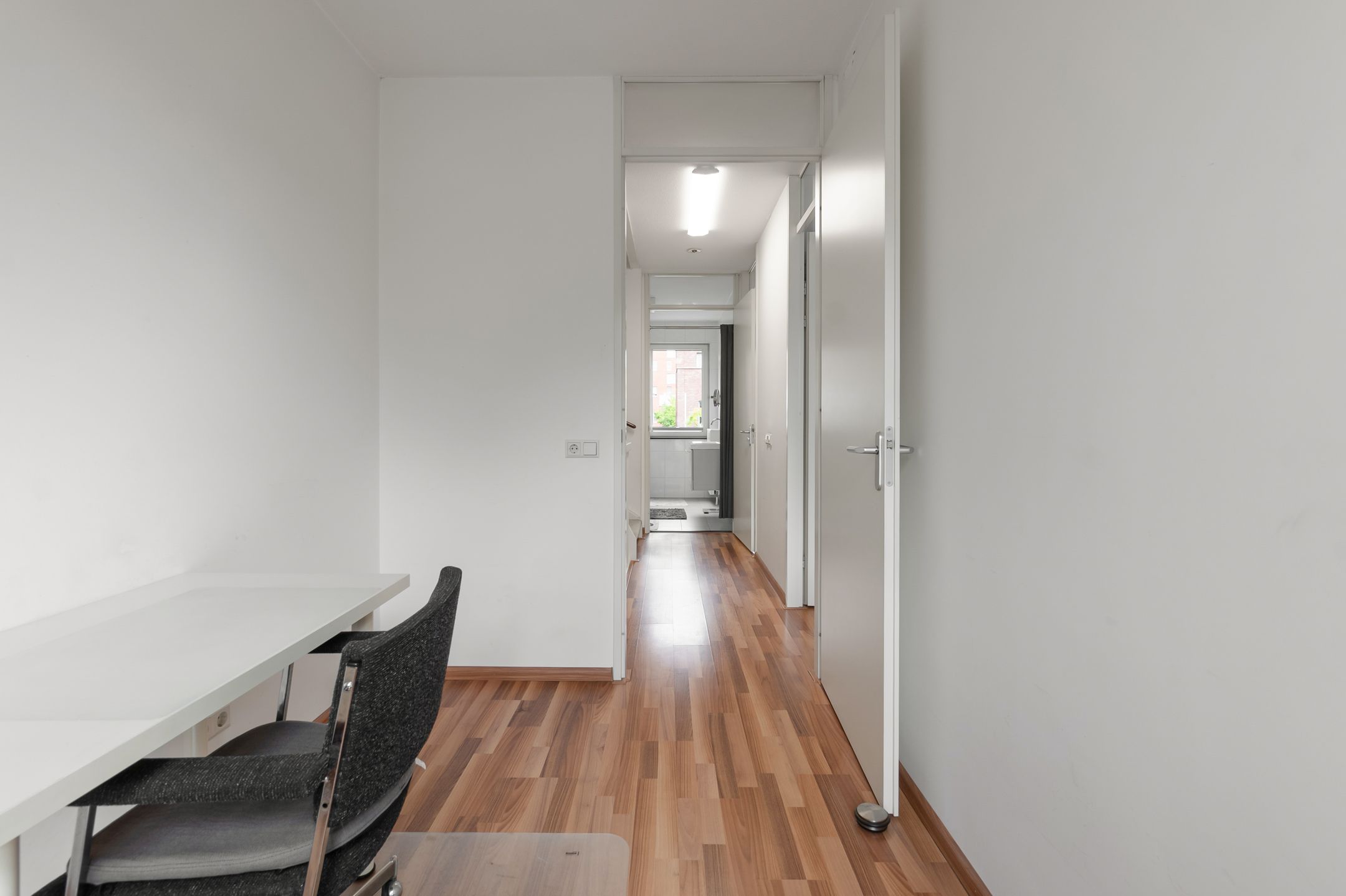 Photo 39 of Onyxstraat 12