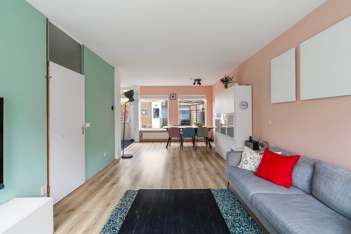 Photo 7 of Willem Alexanderstraat 7