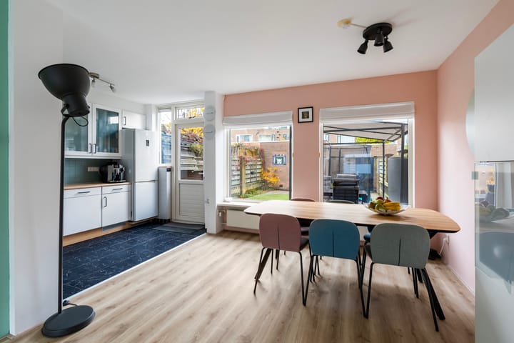 Photo 10 of Willem Alexanderstraat 7