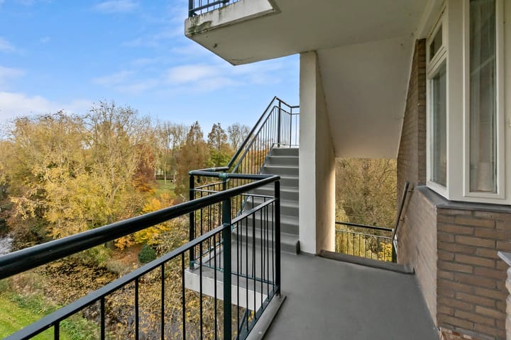 Photo 49 of Apollolaan 628