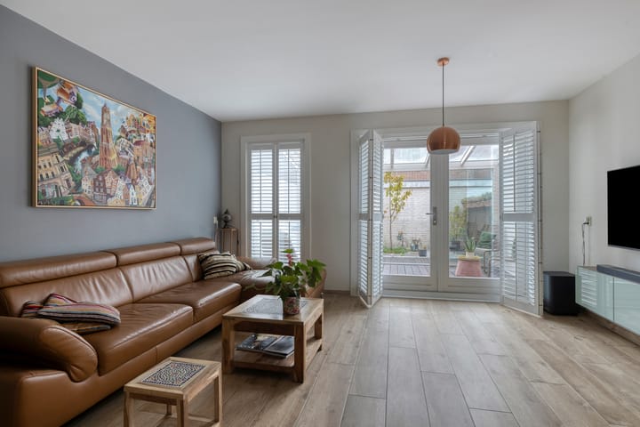 Foto 11 van Roerstraat 106